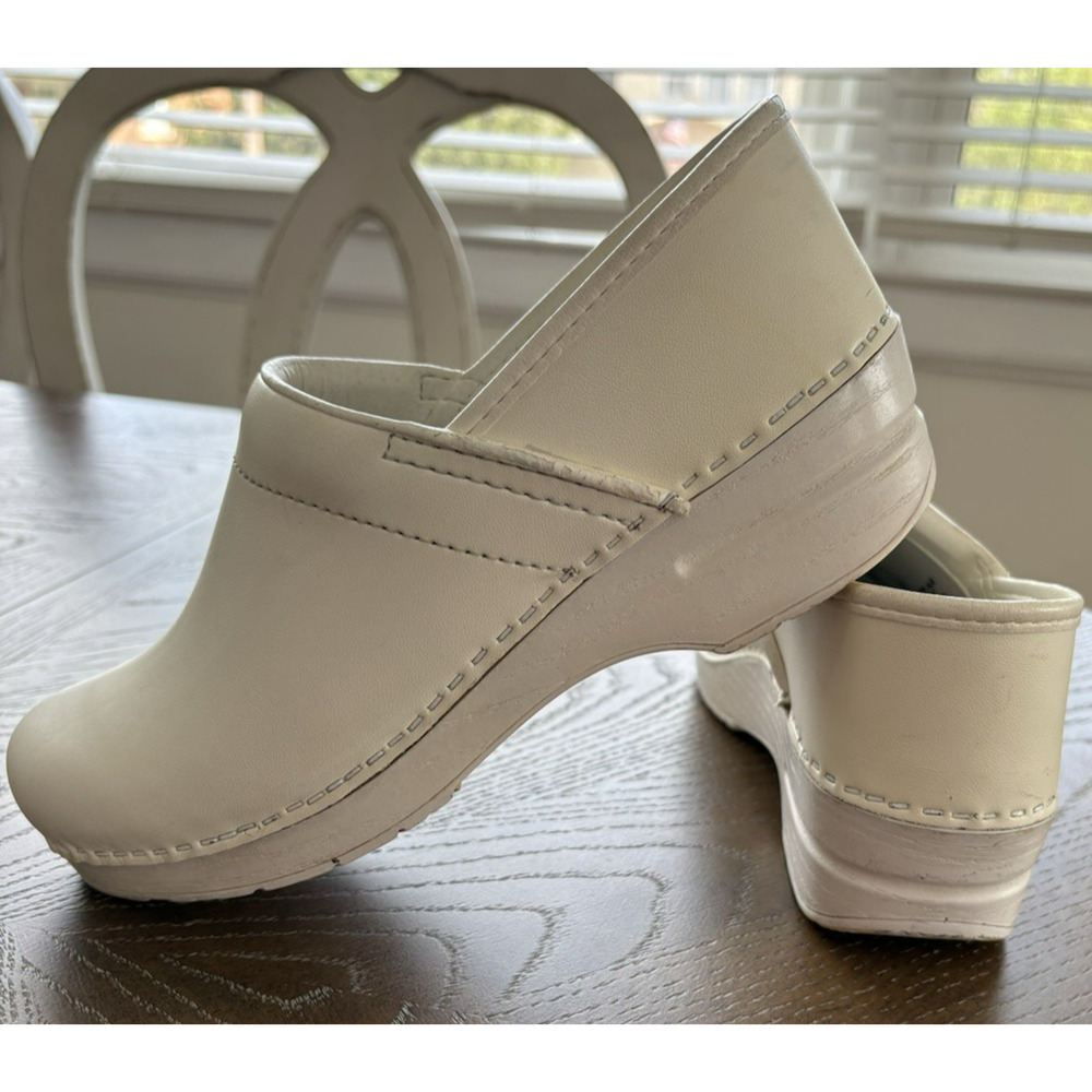 Dansko Professional White Leather Box Clog Nursing Shoes Hospital Gear | 39 - Picture 6 of 11
